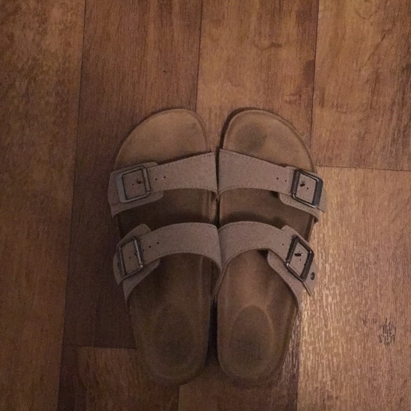Sandals - Picture 2 of 2
